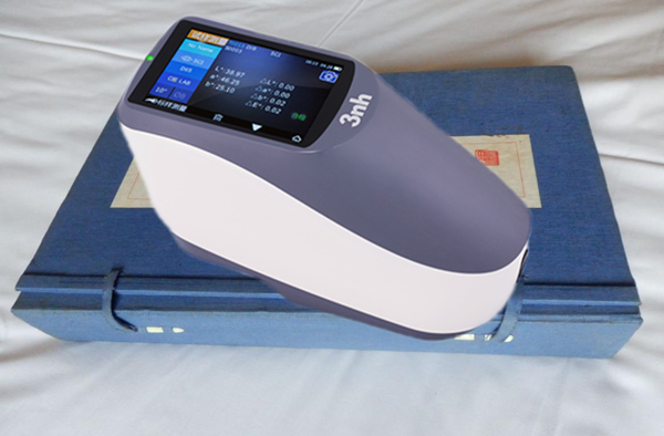 色差儀檢測圖書字跡顏色